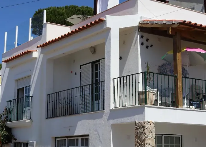 Beguest Lagoon House Nadadouro